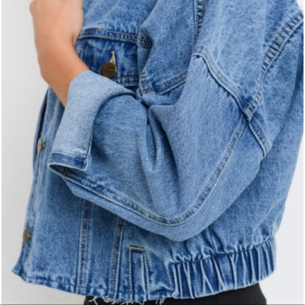 Last 1 • Crop Denim Jacket - Picture 2 of 3